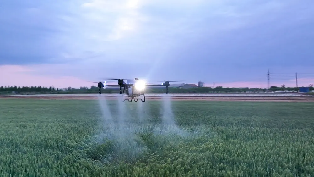 RYX 60 Agriculture Drone Sprayer(Image1) ryx60 agriculture drone sprayer2.jpg